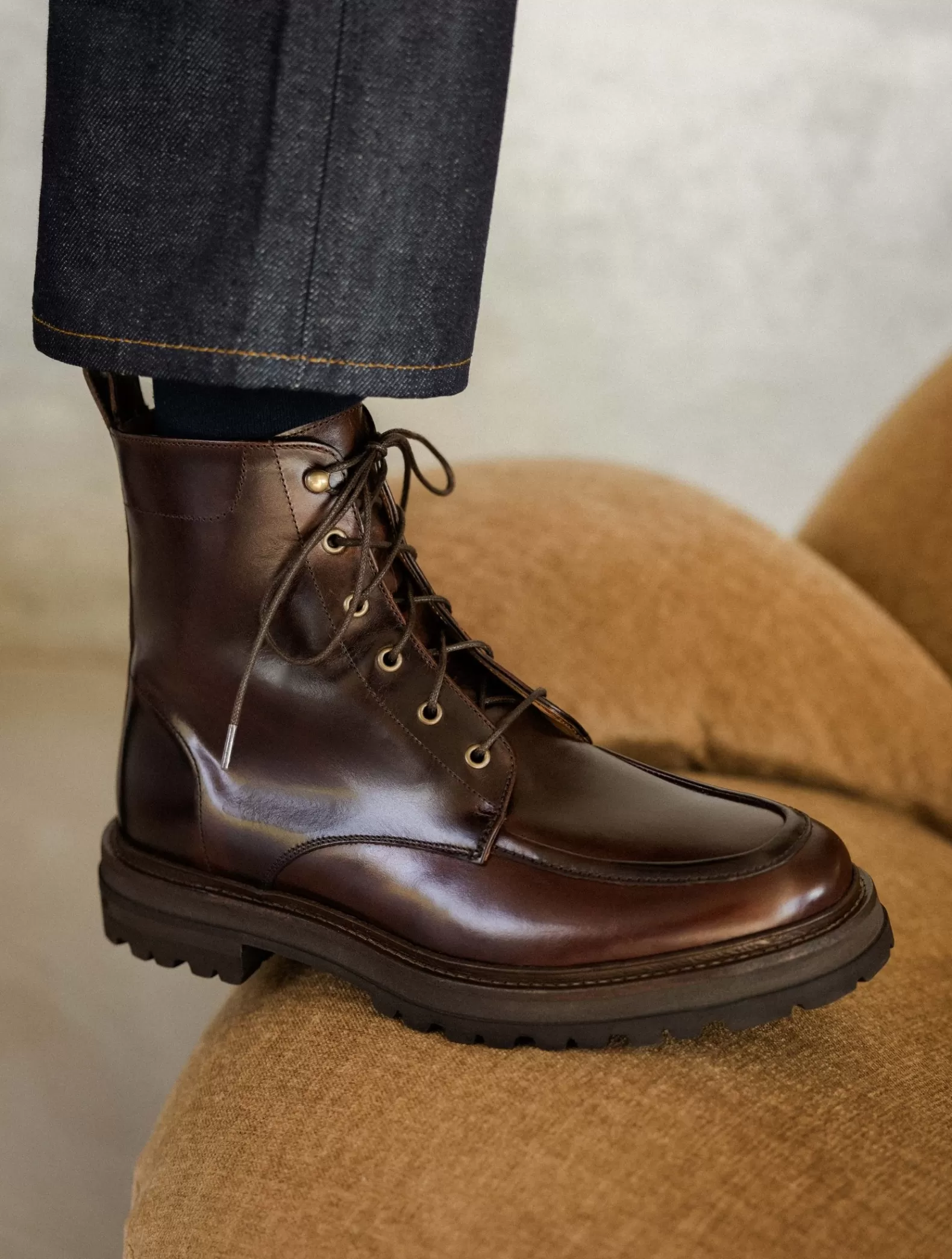 Bobbies Douglas Bison Discount