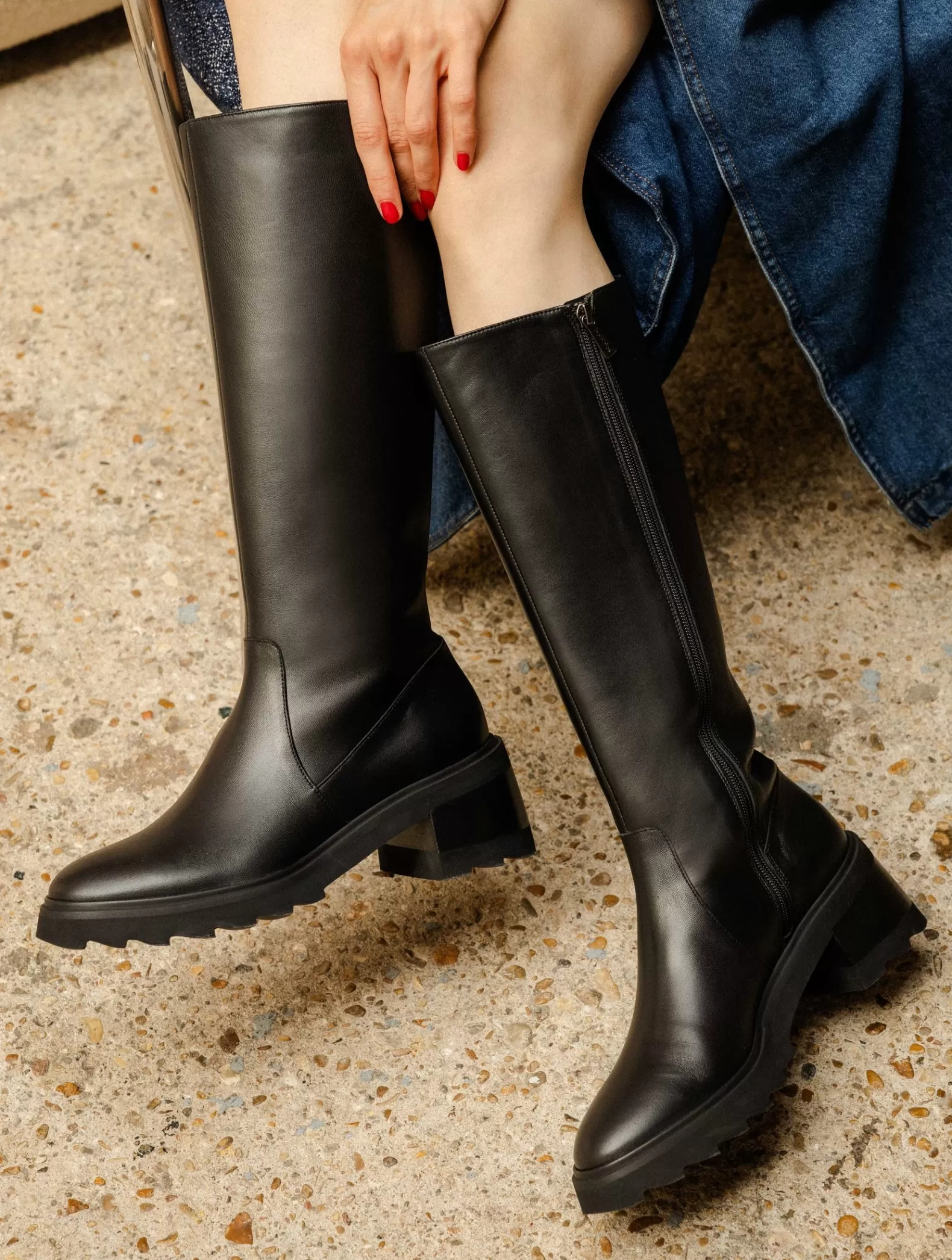 Bobbies Enora Noir Passion Cheap