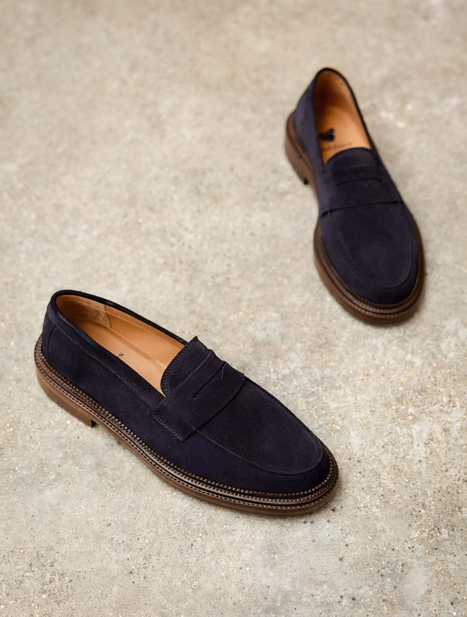 Bobbies Mark Navy Store