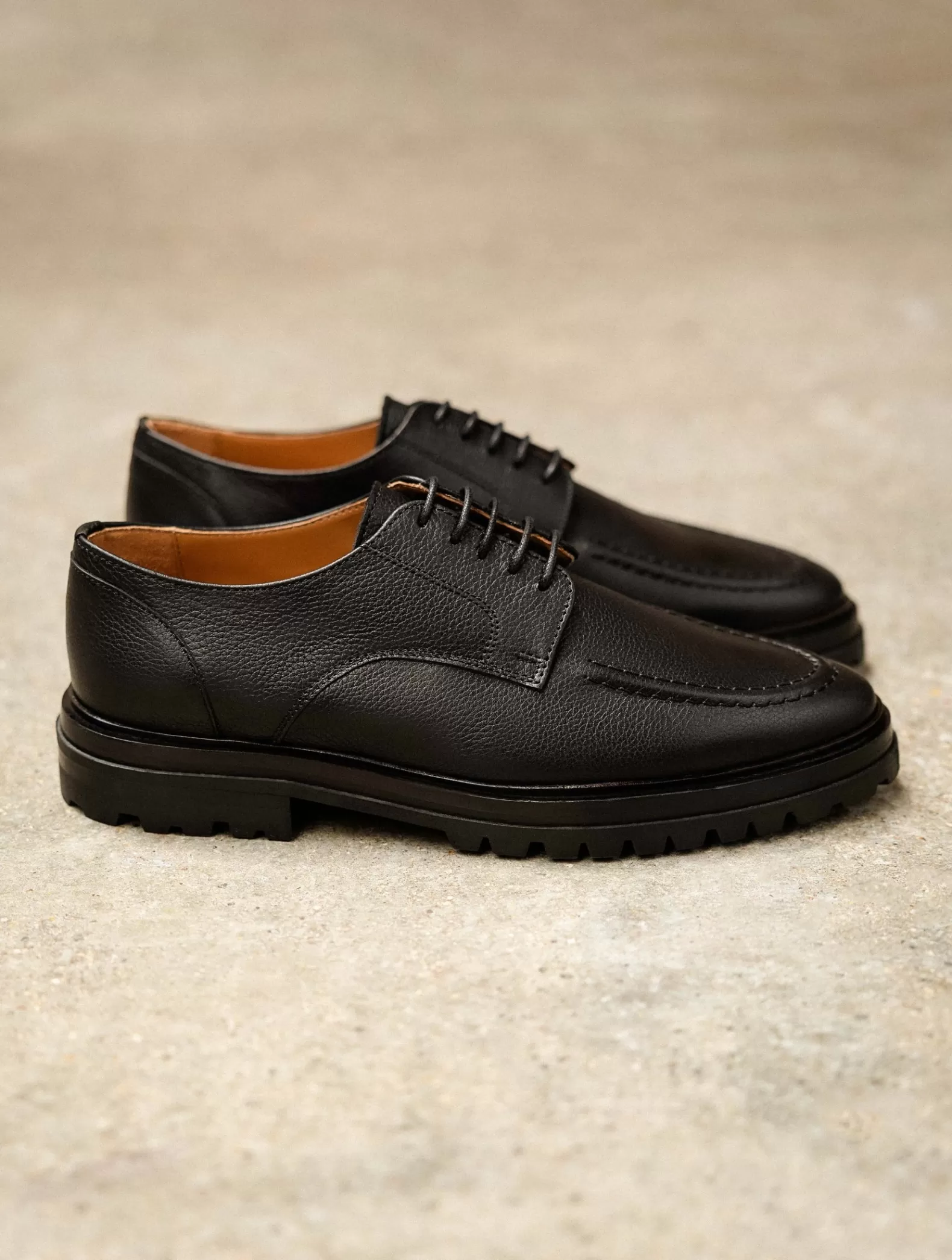 Bobbies Niels Caviar Clearance
