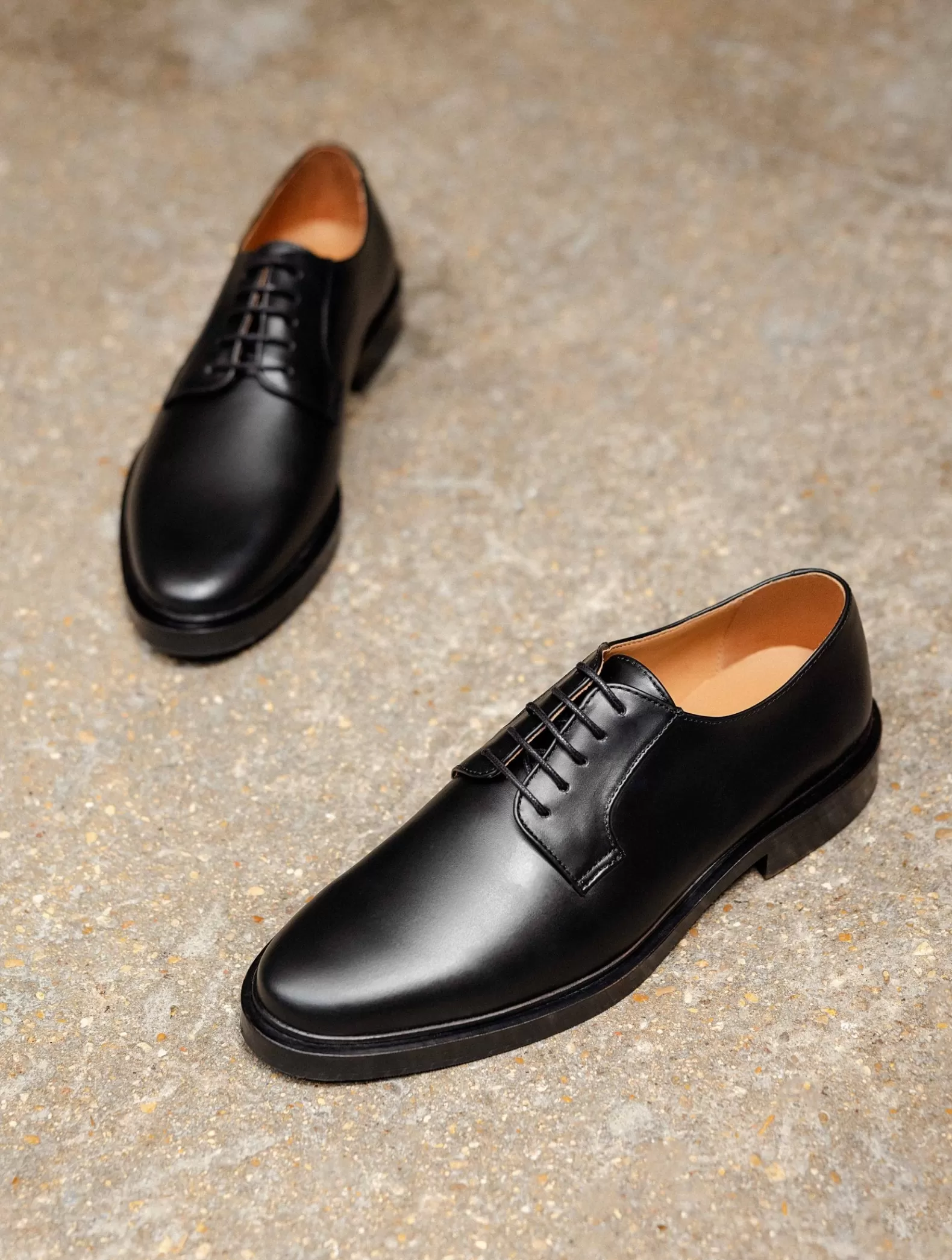 Bobbies Terrence Noir Intense Hot
