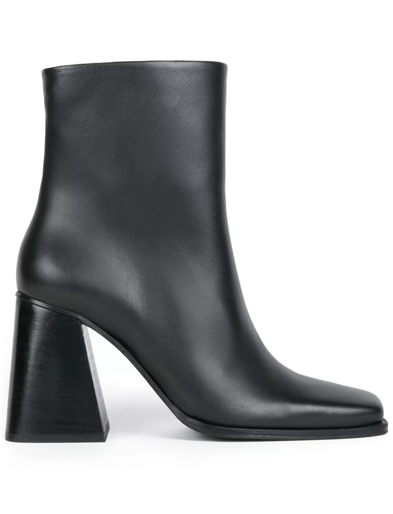 Bobbies Wilma Noir Passion New